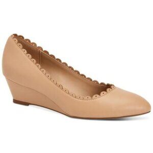 NWT SAM EDELMAN Womens Beige Scalloped Wanda Round Toe Wedge Slip On Pumps 8